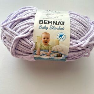 Yarn Bernat Baby Blanket Violet new, 220 yds Only one skein available 100% poly